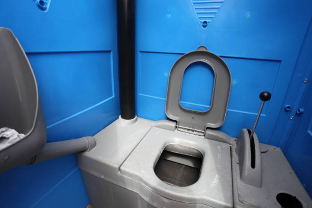 Best High-end porta potty rental  in Middlefield, OH